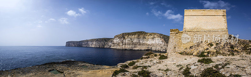 Xlendi塔，悬崖，盐田，Ras il-Bajda, Xlendi, Gozo，马耳他